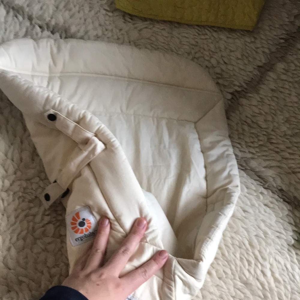 Ergo baby infant insert